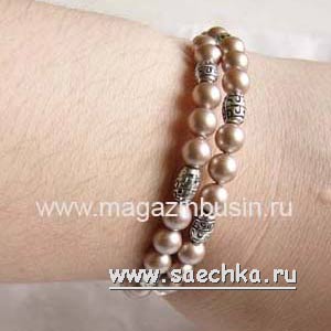 Браслет из бусинок