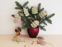 Гирлянда из формочек для кексов